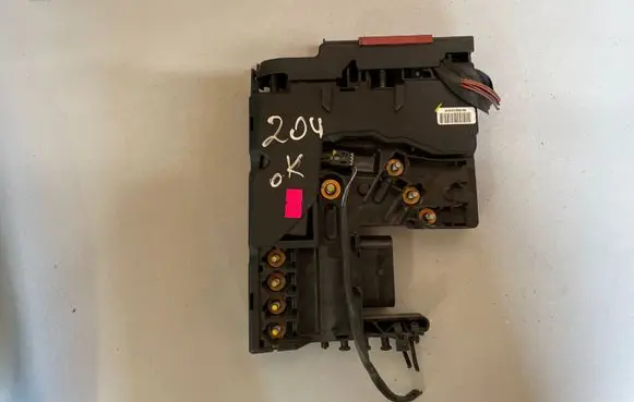 Mercedes-Benz C W204 Fuse box set 561906120915