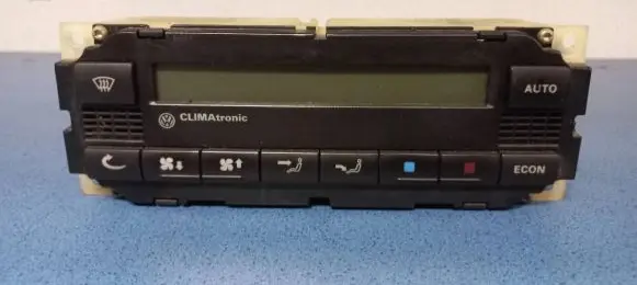 Volkswagen PASSAT B5 Climate control unit 3B1907044A