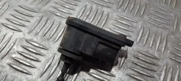 Headlight level adjustment motor