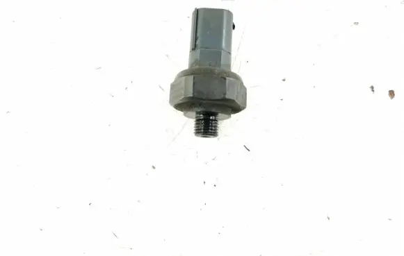 Mercedes-Benz E W211 Air conditioning (A/C) pressure sensor 0045429018 2205420118