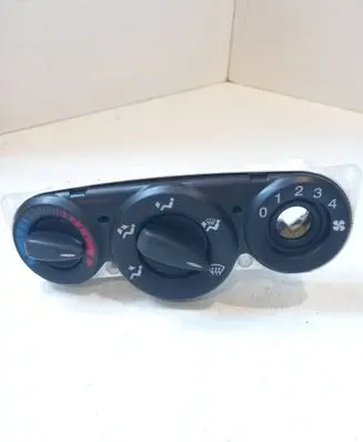 Ford Focus Climate control unit 98AB18C419