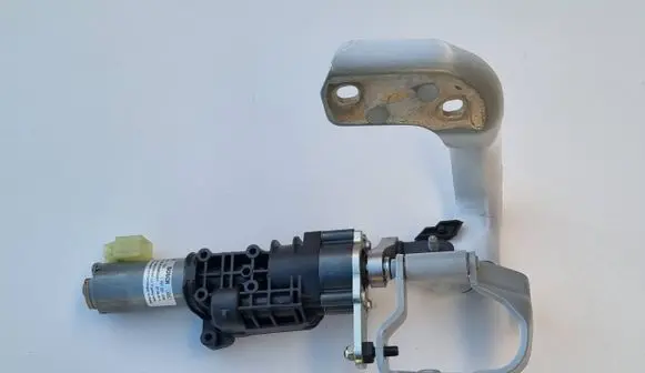 Audi A6 C7 Tailgate/trunk/boot lift motor 4G9827851E