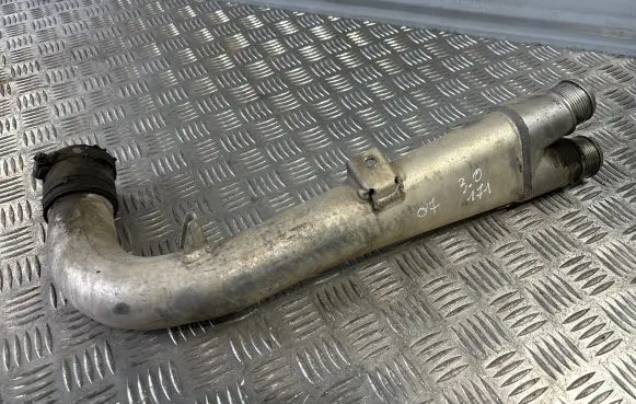 Audi Q7 4L Intercooler hose/pipe 7L6145945C