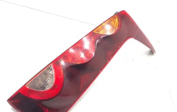 Nissan Note (E11) Rear/tail lights