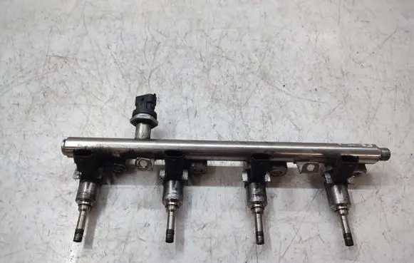 Hyundai Tucson TL Fuel injectors set 353502B110