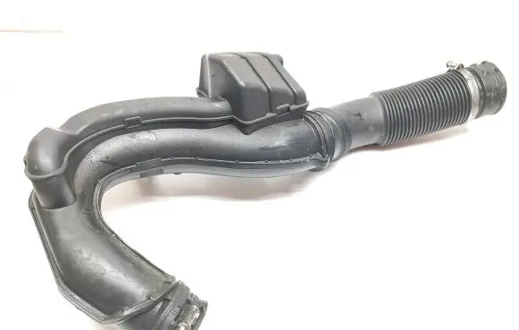 Nissan NV300 Air intake hose/pipe 165755972R 93451664