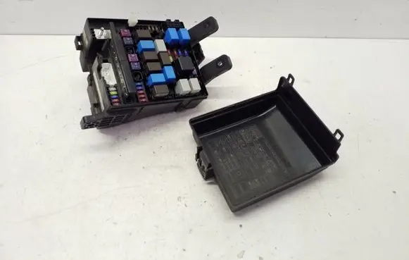 Hyundai ix35 Fuse box set 919502S010