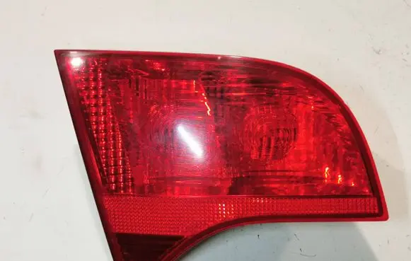 Audi A4 S4 B7 8E 8H Tailgate rear/tail lights 8E9945093 484501 ULO749001