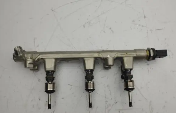 Audi A3 8Y Fuel injectors set 05C133320A