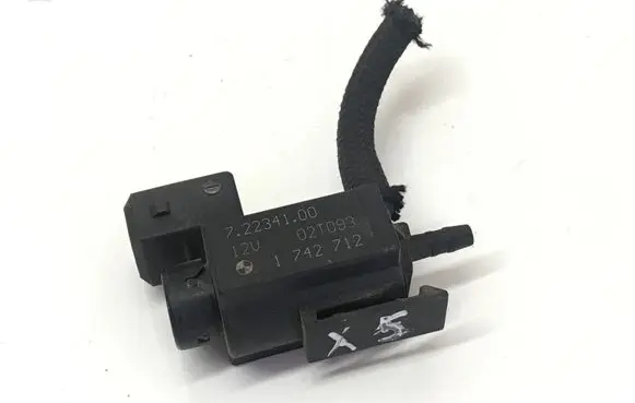 BMW X5 E53 Turbo solenoid valve 72234100