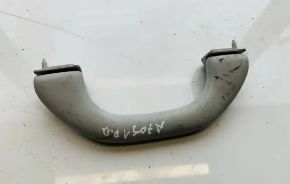 Skoda Fabia Mk1 (6Y) Front interior roof grab handle 6y0857607