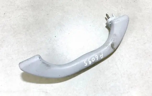 Volkswagen PASSAT B5 Front interior roof grab handle 3b0857607