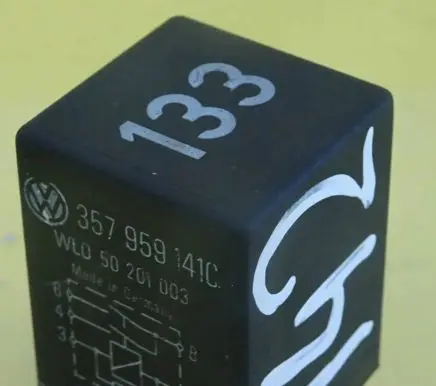 Volkswagen PASSAT B3 Other relay 357959141C WL050201003 50201003