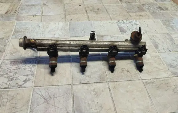 Honda Civic Fuel main line pipe