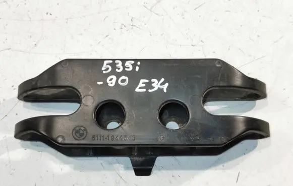 BMW 5 E34 Rear bumper mounting bracket 1944543 51111944543