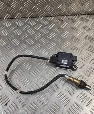 Volkswagen Transporter - Caravelle T6 Lambda probe sensor 04L906261F