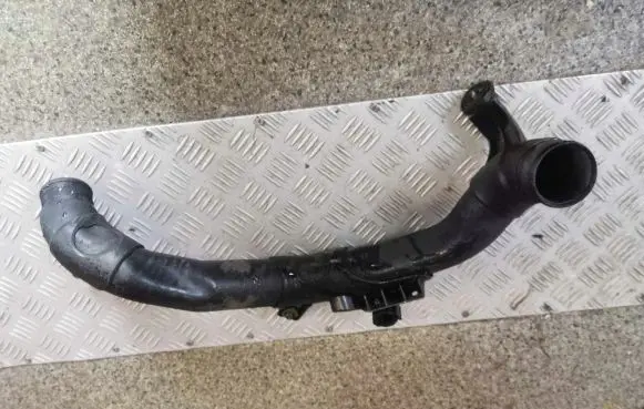 Volkswagen Polo V 6R Intercooler hose/pipe 6R0145770