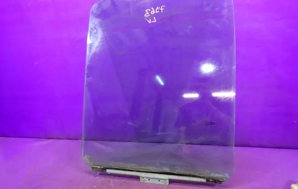 Renault Master II Front door window glass four-door
