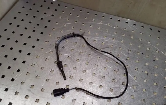 Exhaust gas temperature sensor