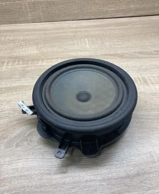 Audi A4 S4 B7 8E 8H Front door speaker 8P0035411B
