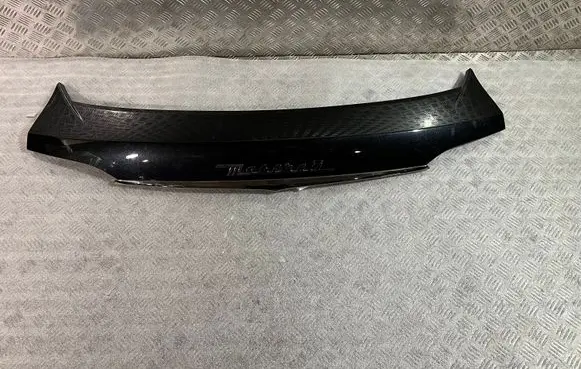 Maserati Levante Tailgate trim 670042733
