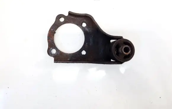 Mitsubishi Pajero Pinin Engine mount bracket