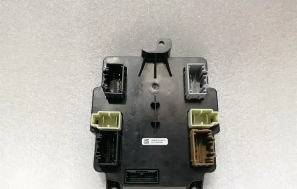 Tesla Model X Door control unit/module 106205610B