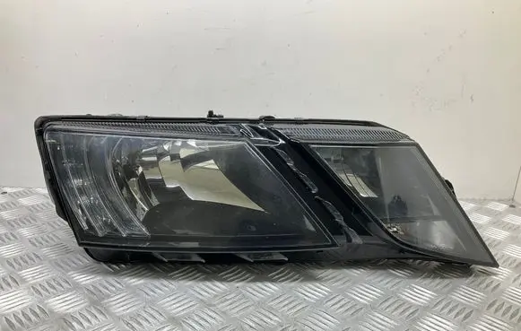 Skoda Octavia Mk3 (5E) Headlight/headlamp 5E2941016C 7PP941597CA