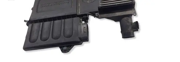 Mazda 3 II Air filter box 