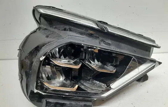 Citroen C4 III e-C4 Headlight/headlamp 9830649280