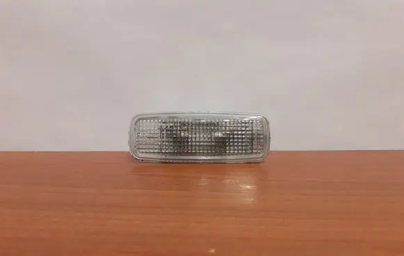 Audi A6 S6 C5 4B Front seat light 3378 4D0947105A