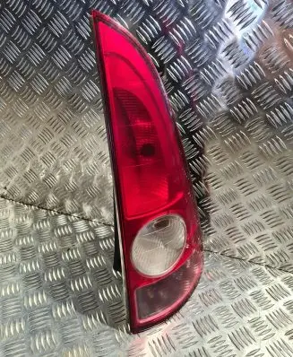 Renault Espace - Grand espace IV Rear/tail lights 8200027152