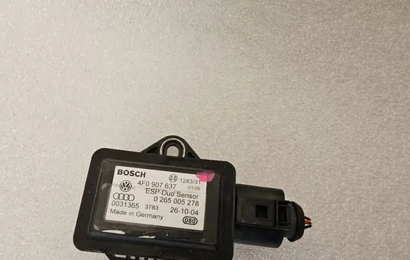 Audi A6 S6 C6 4F ESP acceleration yaw rate sensor 4F0907637 0031365 0265005278
