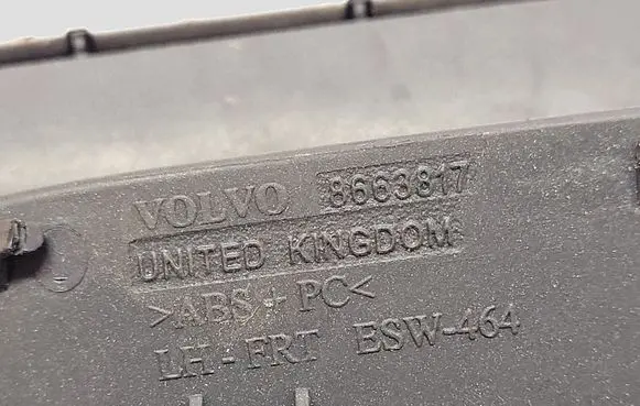 Volvo V50 Electric window control switch 8663817