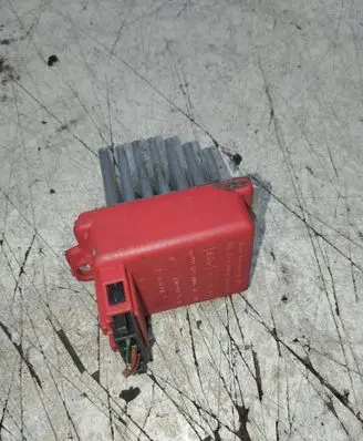 Audi A3 S3 8L Heater blower motor/fan resistor 657364M 5DS00646701 1J0907521