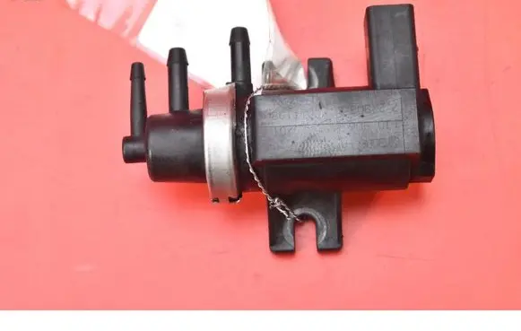 Skoda Fabia Mk2 (5J) Vacuum valve 1J0906627