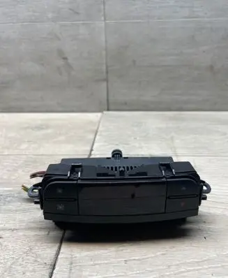 Mercedes-Benz Vito Viano W639 Interior fan control switch A6398300500 ZGS001 5HB01014410