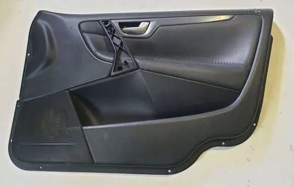 Volvo XC70 Front door card panel trim 39990680 1401477
