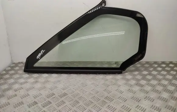 Ford Transit Front door vent window glass four-door 43R00098
