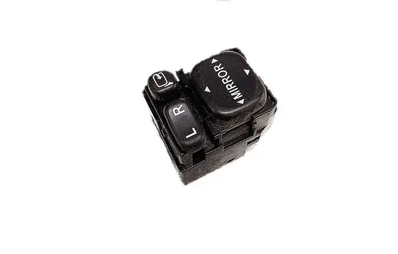 Wing mirror switch