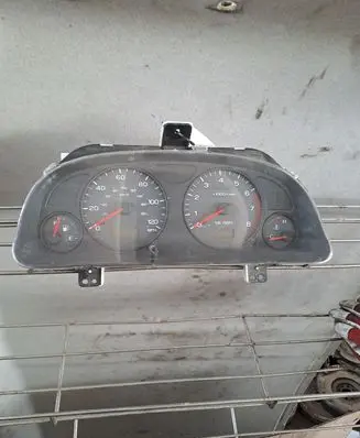 Subaru Forester SF Speedometer (instrument cluster) 8505FC660