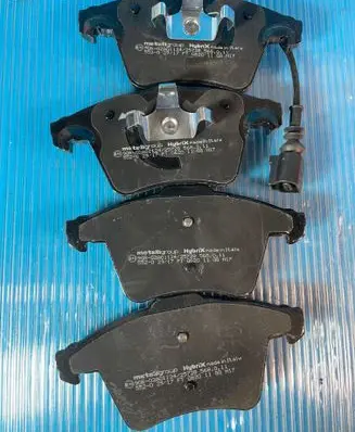 Volkswagen Transporter - Caravelle T4 Brake pads (front) 