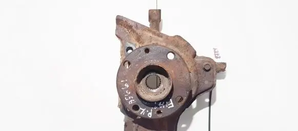 Fiat Punto (176) Front wheel hub