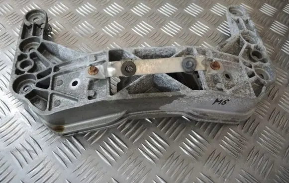 BMW 6 E63 E64 Gearbox mounting bracket 2282027