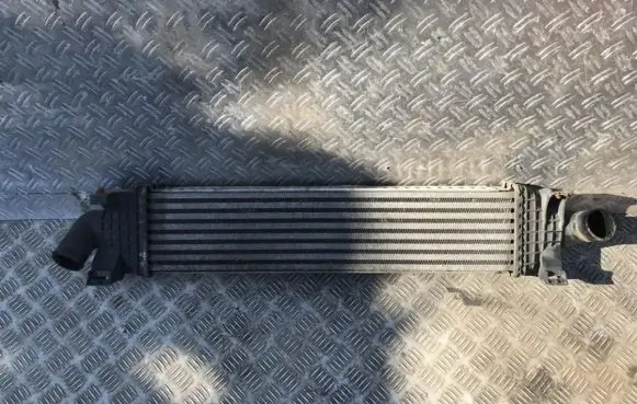 Ford Focus Intercooler radiator 3m5h9l440ae 3m5h-9l440-ae