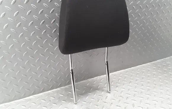 Skoda Octavia Mk3 (5E) Front seat headrest 5E0881903