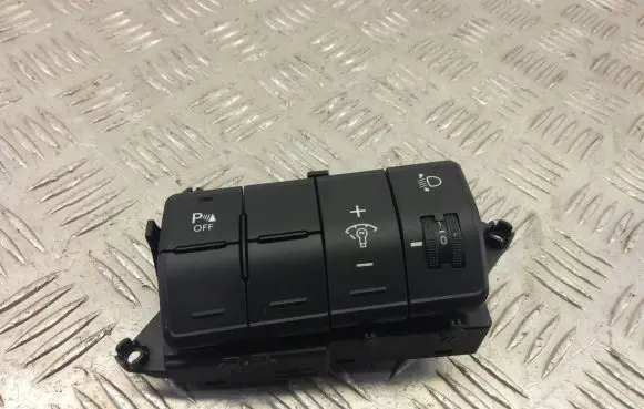 Hyundai i30 Panel lighting control switch 93320-A6270RY