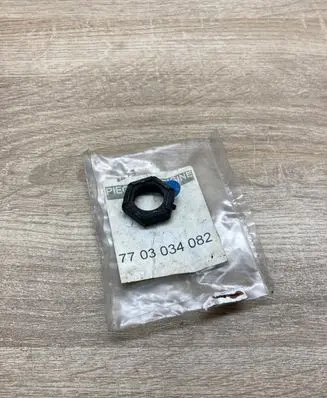 Renault Logan I Other gearbox part 7703034082