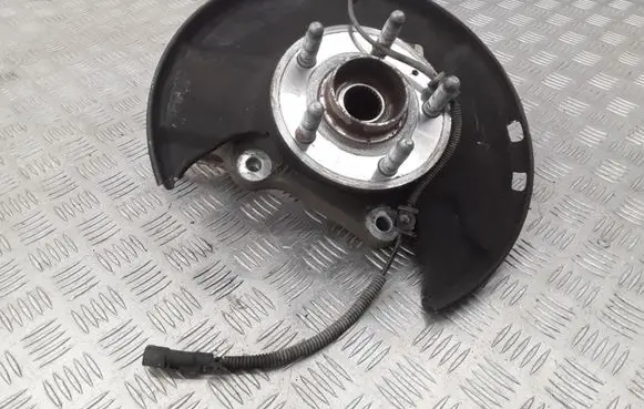 Opel Insignia A Front wheel hub spindle knuckle