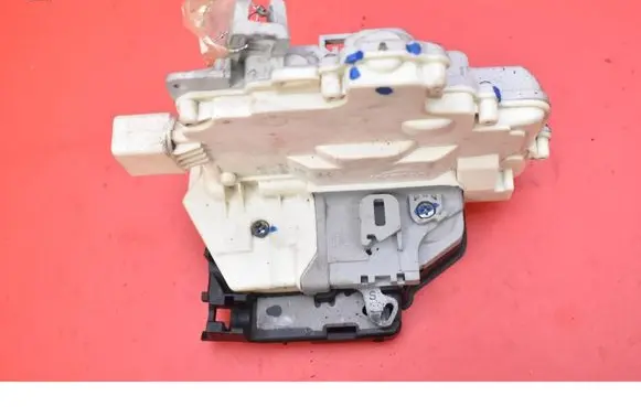 Audi Q7 4L Rear door lock 3C4839015C